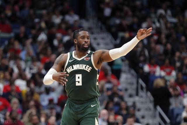 布朗26分绿军轻取开拓者5连胜 魔术大胜公牛