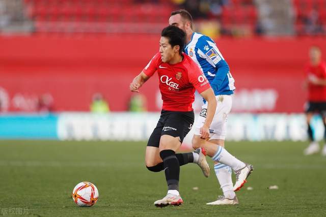 武磊今年打进42球 仅次于C罗、凯恩、哈兰德